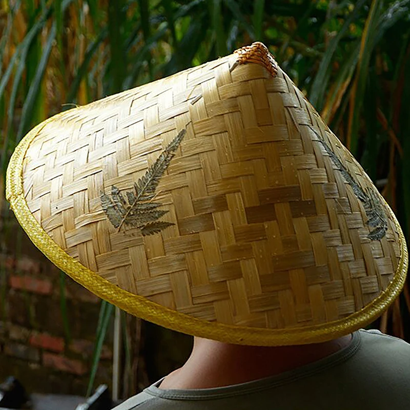 chapeau vietnamien conique