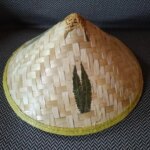 Chapeau vietnamien conique en bambou